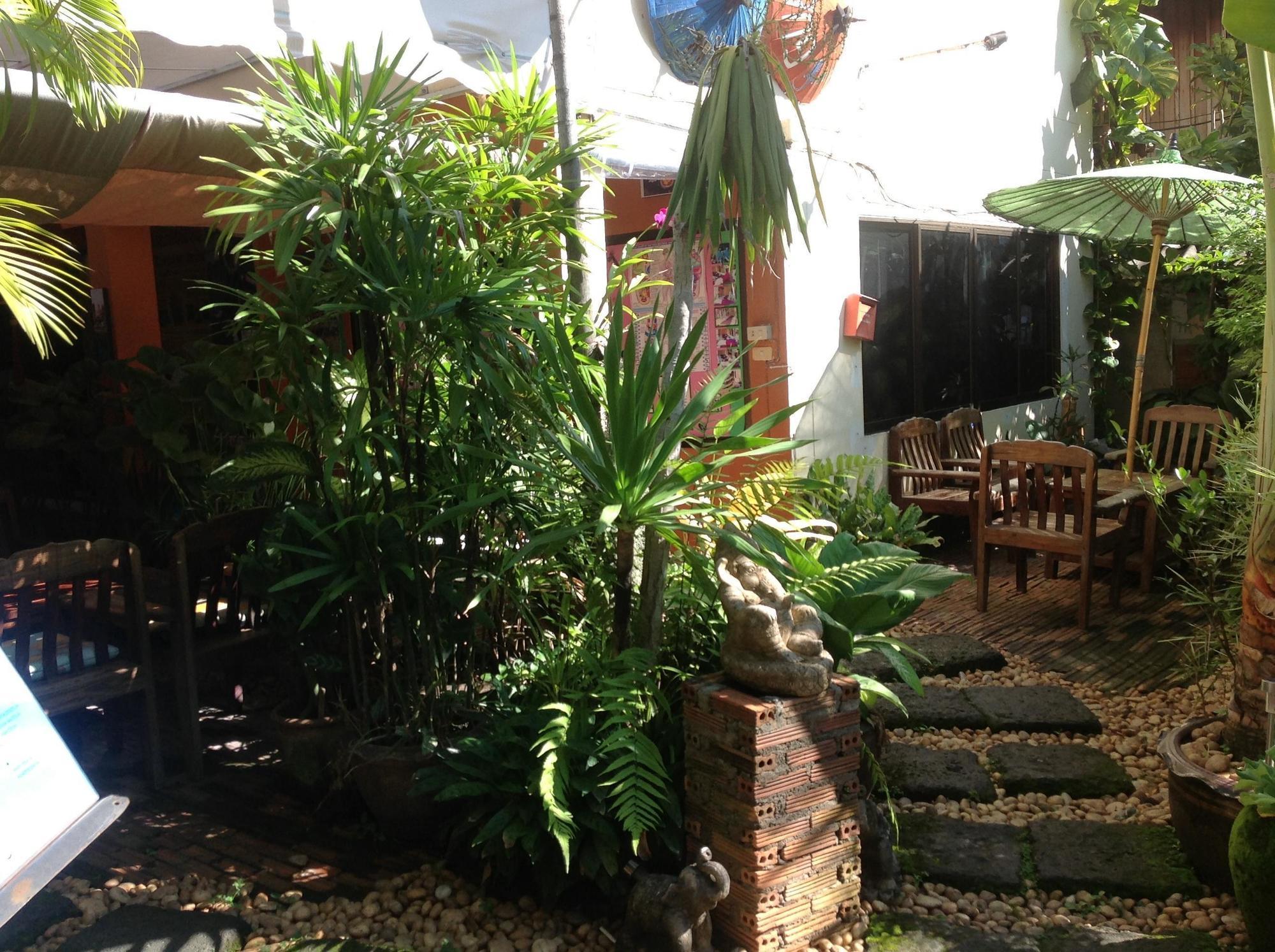 All In 1 Guesthouse Chiang Mai Zewnętrze zdjęcie