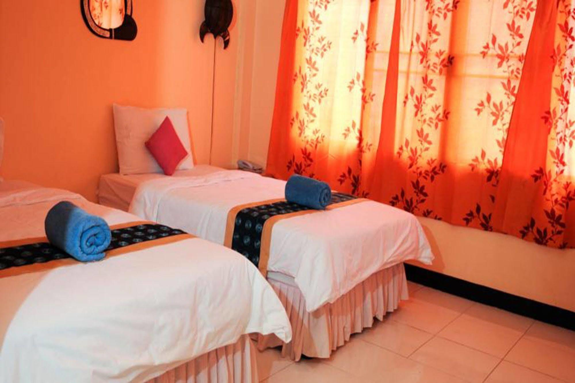All In 1 Guesthouse Chiang Mai Zewnętrze zdjęcie