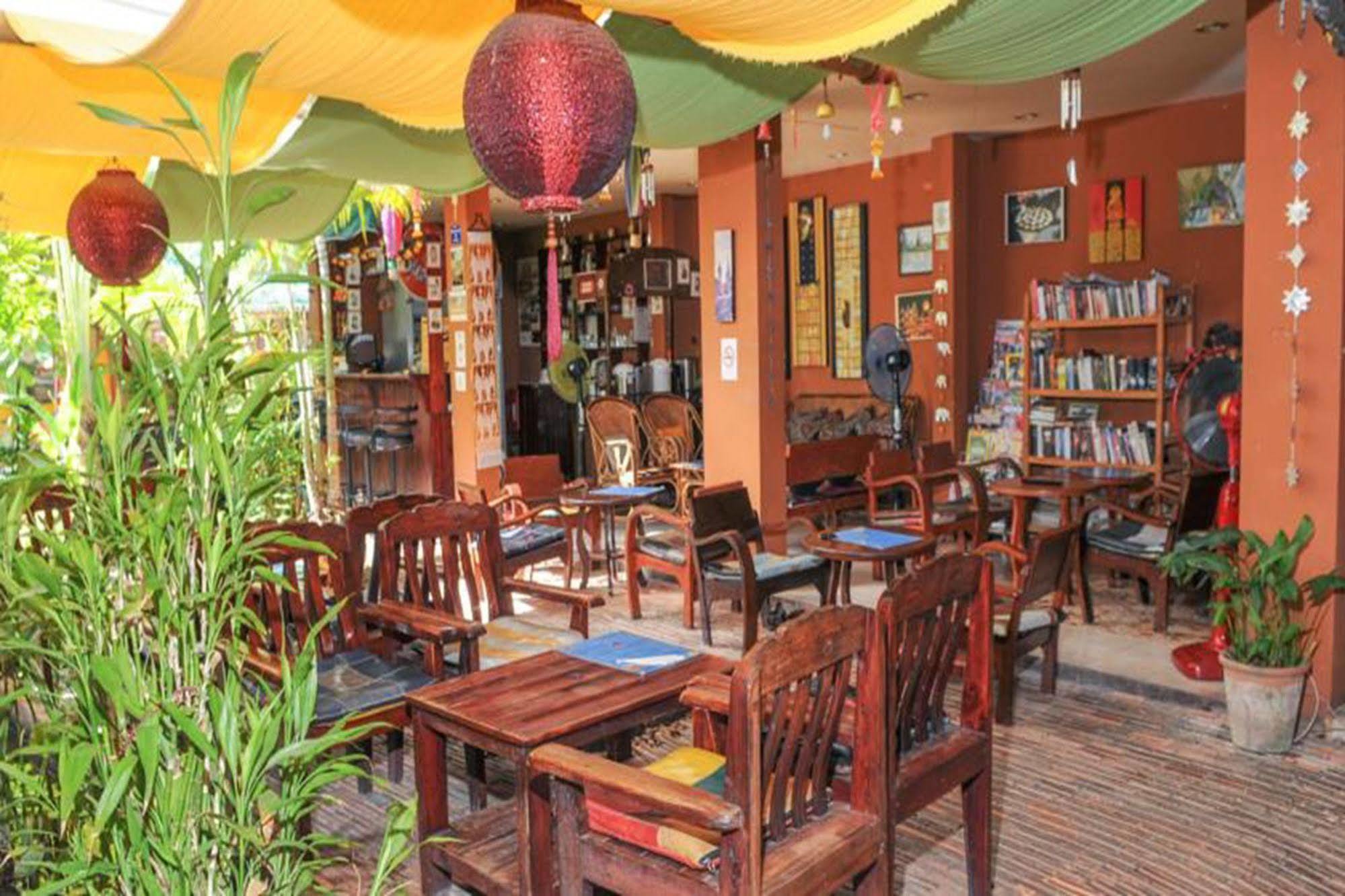 All In 1 Guesthouse Chiang Mai Zewnętrze zdjęcie